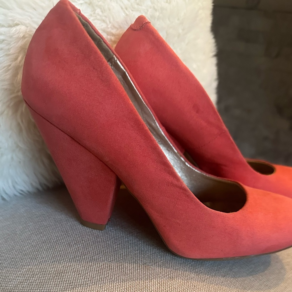 Womens pump - Picture 3 of 4